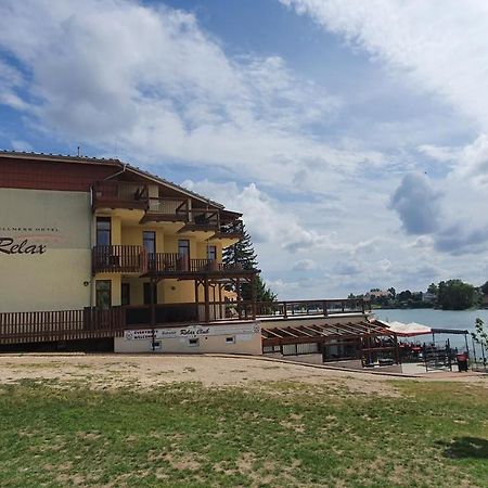 Apartmánový Wellness Garni Hotel Relax Senec Exterior foto