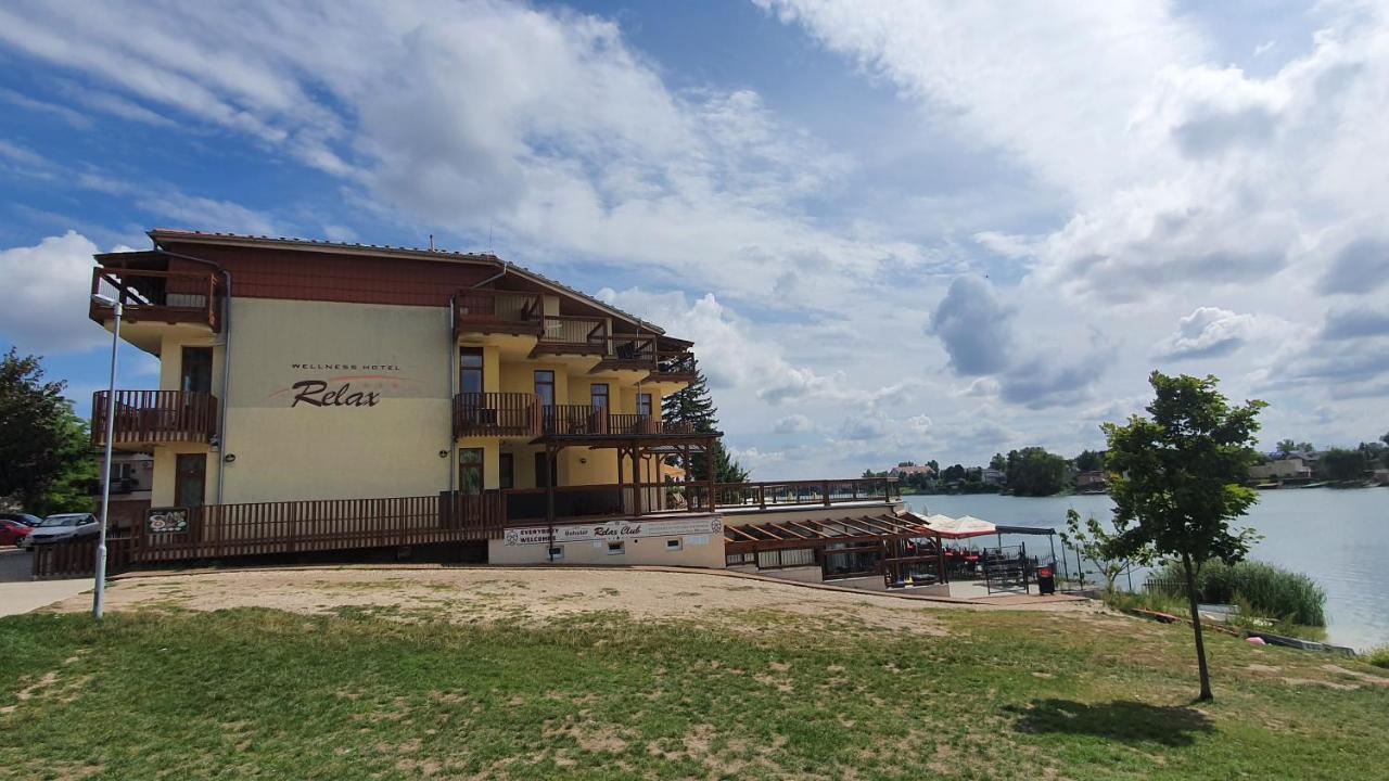 Apartmánový Wellness Garni Hotel Relax Senec Exterior foto