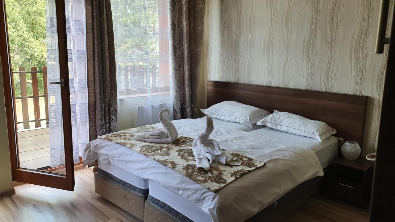 Apartmánový Wellness Garni Hotel Relax Senec Exterior foto