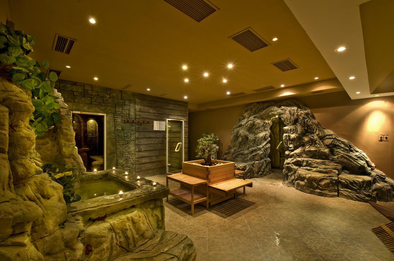 Apartmánový Wellness Garni Hotel Relax Senec Exterior foto